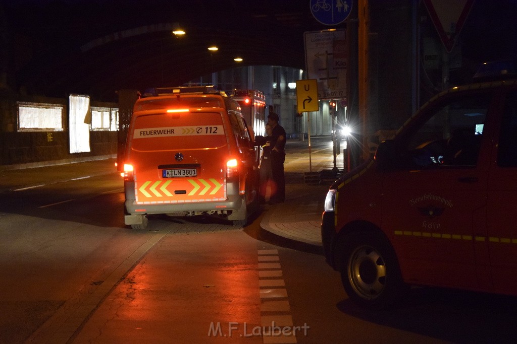 Feuer 1 Koeln Humboldt Gremberg Rolshoerstr P39.JPG - Miklos Laubert